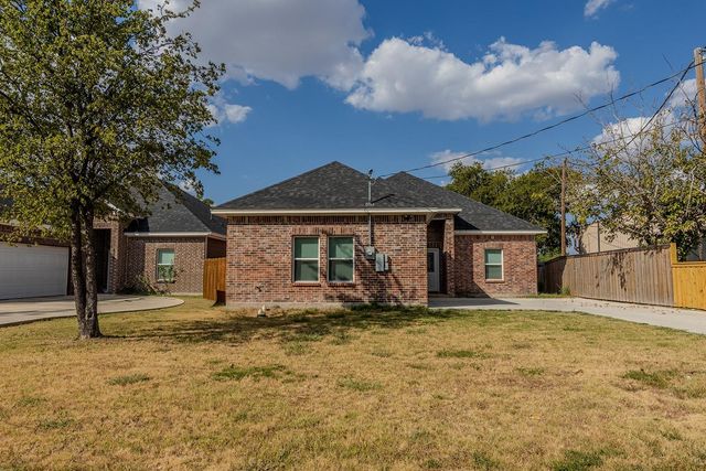 807 Dr Martin Luther King Jr Blvd — Town