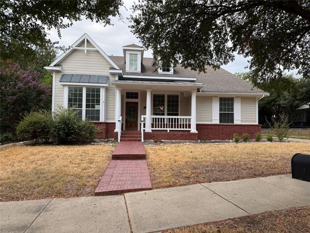6017 Avalon St — N Richland Hills Town Center