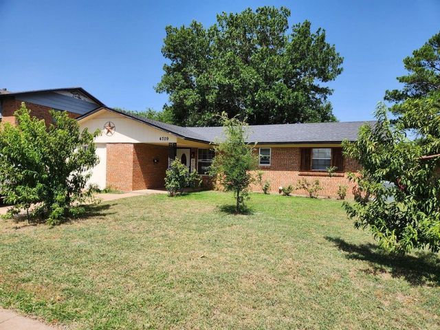 4709 Gay St — E Eden Hills A