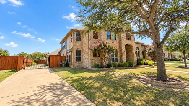 730 Rosewood Dr — Maxwell Creek North Ph 9