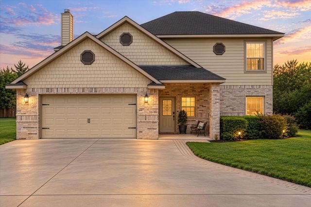 1004 W Apache Trl — Indian Harbor Ph 8