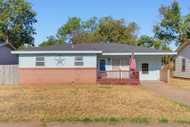 750 Westview Dr — Westview Park