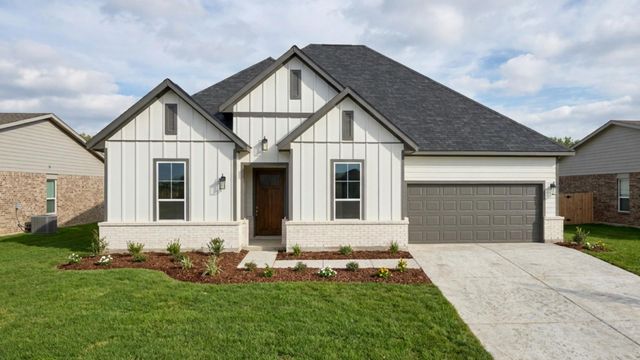 1625 Briscoe Dr — Trinity Estates
