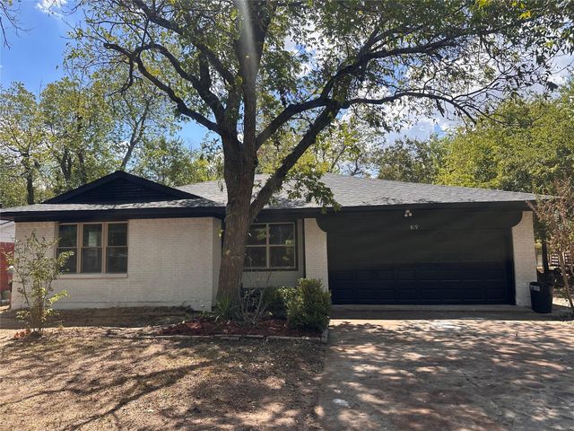 819 W State St — Massengill 1st