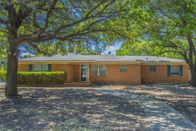 400 Randle Dr — Midway Hills