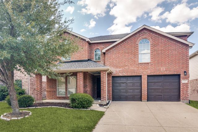 713 Hickory Ln — Woodcreek Ph 2b