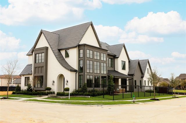 1801 Cannes Cir — Carillon Parc Phase III
