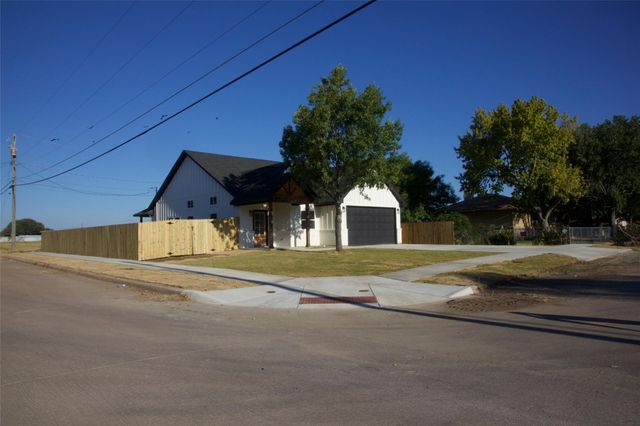 9432 PRAIRIEVIEW Dr — South Seminary Add