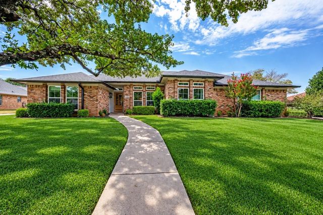 3700 Cliffwood Dr — Woodbriar Estates West Add
