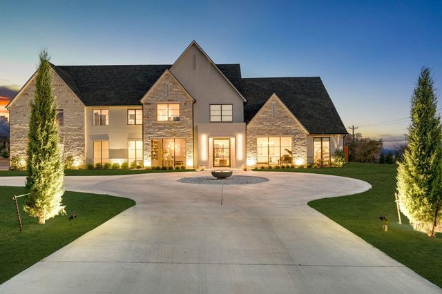 201 Quiet Cove Ct — Heath Estates