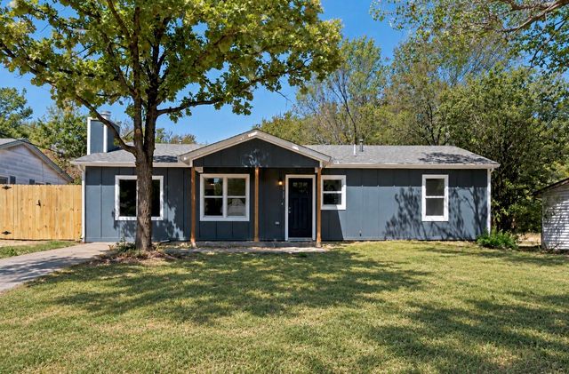 125 NE Cindy Ln — Montclair Add