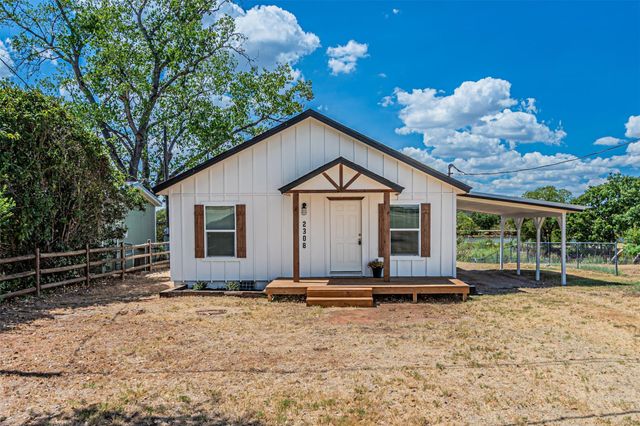 2308 Long Creek Ct — Emerald Bay