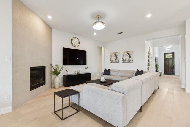 3009 Charles Dr — Creekside Estates Ph IX