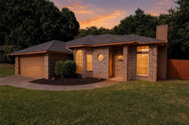 1412 S Elm St — Peter S Hall Survey Abstract 659 0.360 Acres