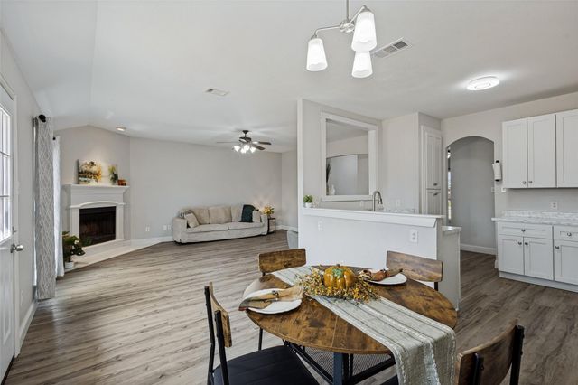 950 W Ash St — Tolleson Estates Ph Two