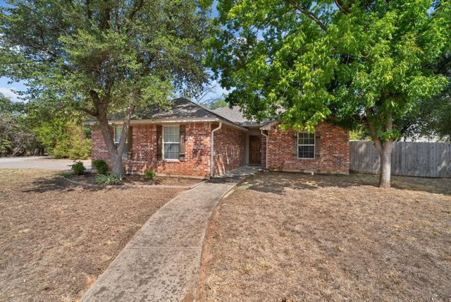 130 Deanna Ln — Holly Oak Add