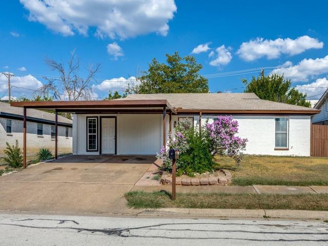 6924 Richardson Dr — Watauga Heights East