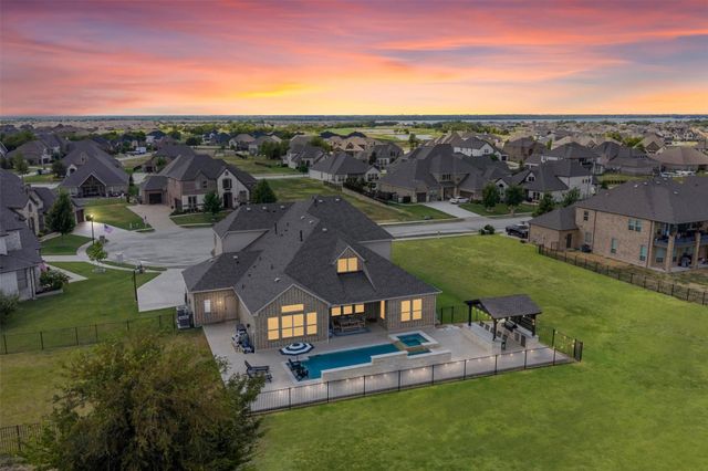 2427 Debracie Ct — Heath Golf & Yacht Club Ph 1b