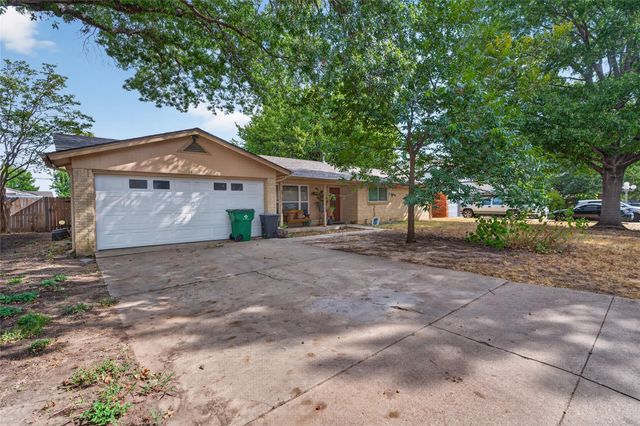 5613 Bonnie Wayne St — Browning Heights East
