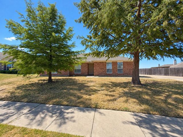 1334 Yukon Dr — Millbrook Addition Phase One