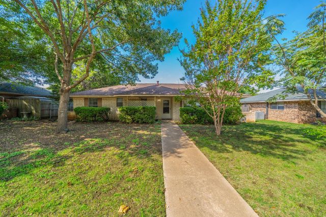 1517 Meadow Ct — Ridgeview