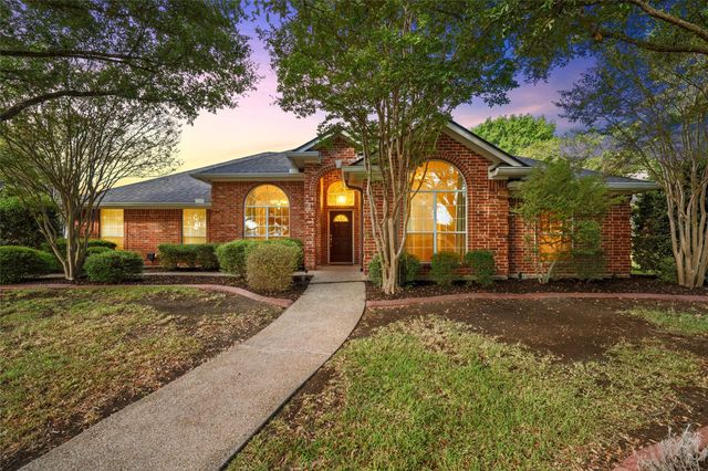 1223 Oakmanor Cir — Stoneridge