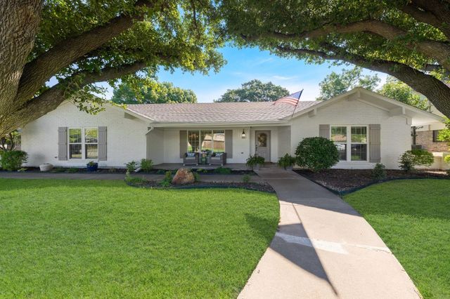 536 Sellmeyer Ln — Village Estates 2