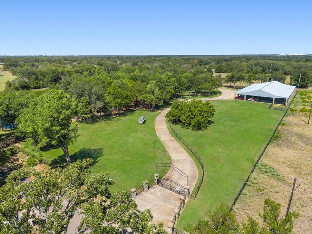 1276 County Road 3318 — Millirons Michael