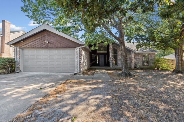 515 Highland Oaks Dr — Highland Oaks Sub Sec 3