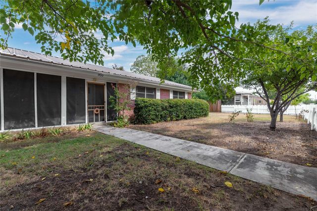 900 Fitzgerald