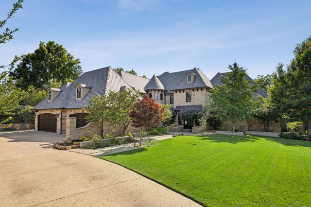 1500 Glenmeade Ct — Manors At Waterford The