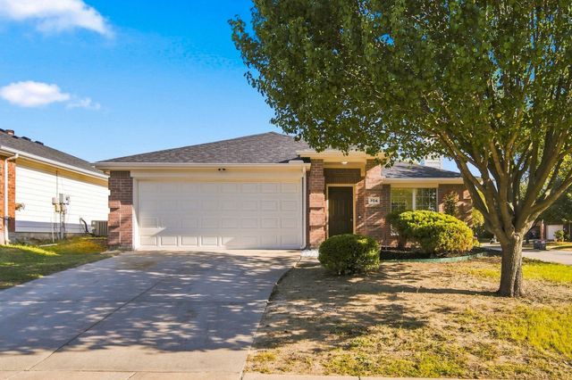 704 Sequoia Dr — Willow Creek Add Ph I