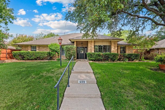 628 Shadowcrest Ln — Northlake Woodlands East Ph 01