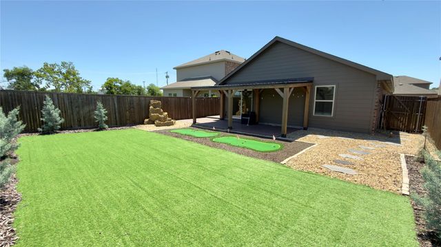1204 Delmita Dr — Travis Ranch South Forney