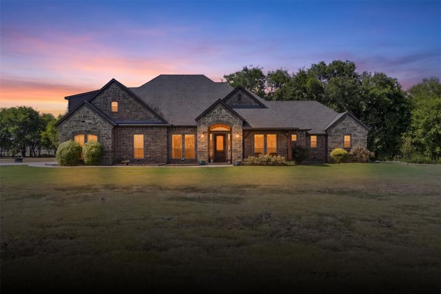 505 Boz Rd — Prairiette Add