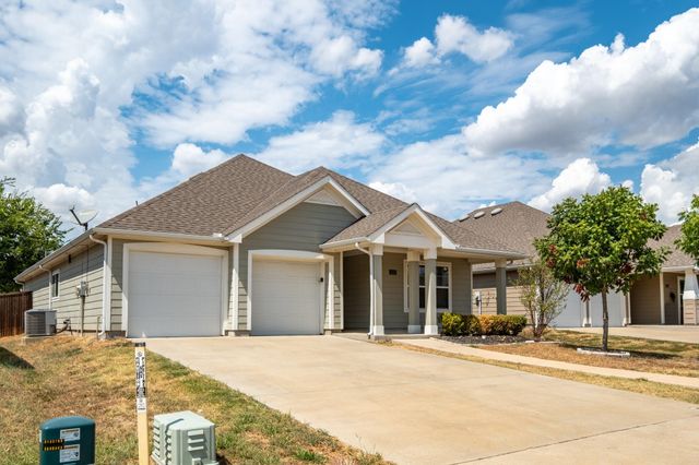 126 Spring Creek Ln — Creekside