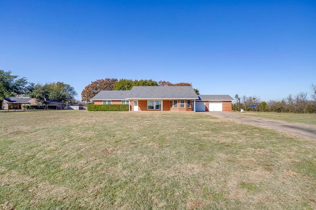 407 Llano Ct — none