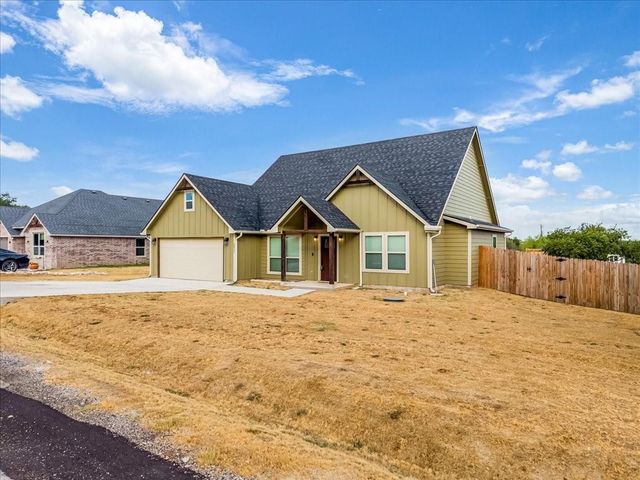 2412 Christine Dr — Canyon Creek II