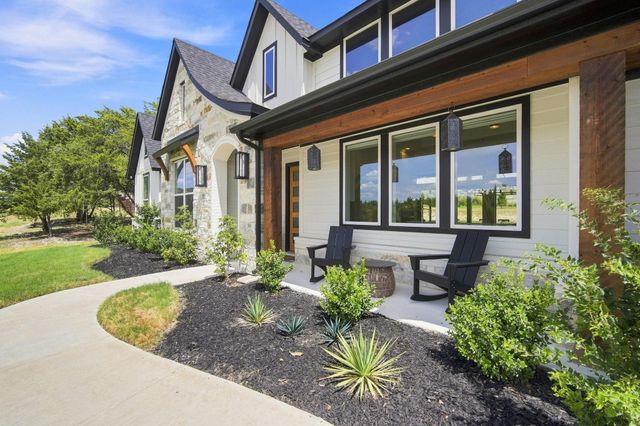 2770 Fireside Dr — Winding Creek