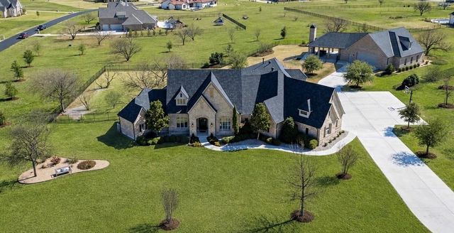 301 Rustic View Ln — La Madera