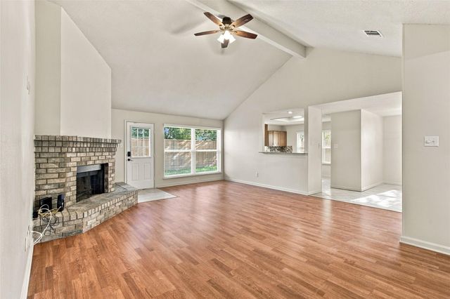 7016 Fall Creek Ct — Summer Hills Add