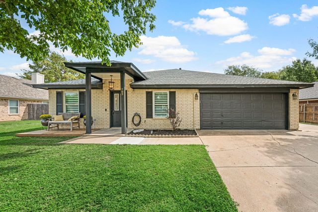 705 Western Trl — High Chaparral Add
