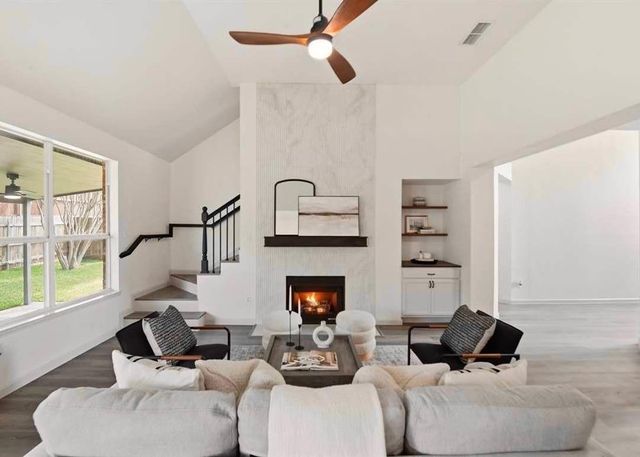5953 Hillview Dr — Hillview Add