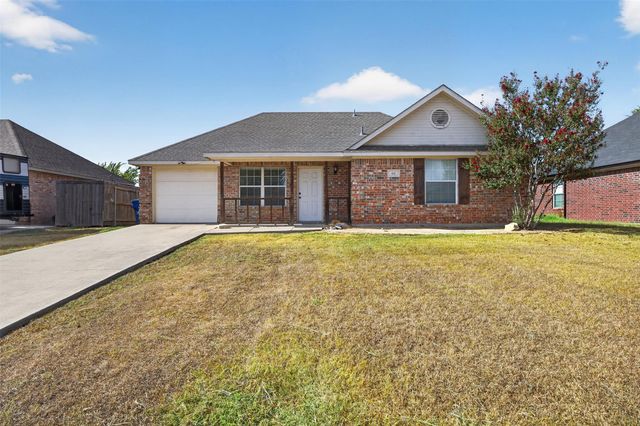 611 Oliver Ln — Clift Estates Ph II