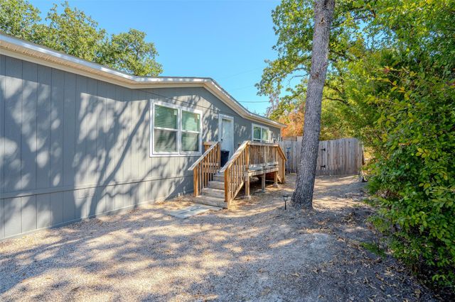 5913 N Oklahoma Trl — Lake Granbury Hbr Sec A