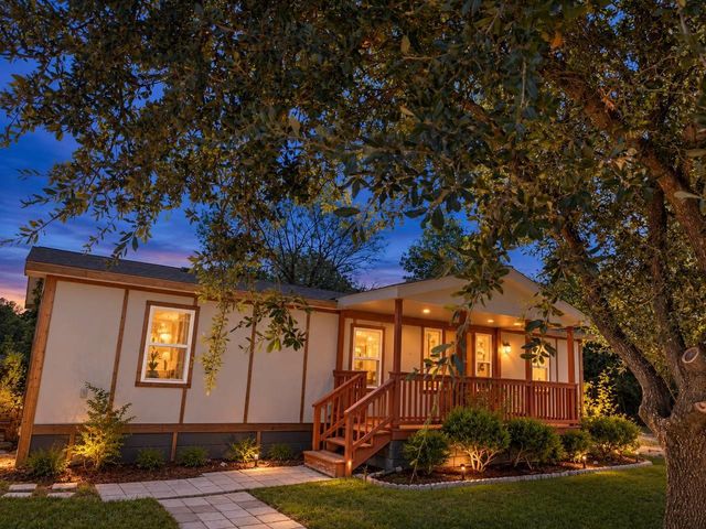 9695 Olive St — Branchwood Estates 2