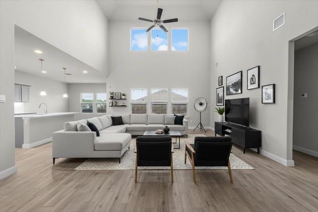 344 Valentine Ct — Hunter Place