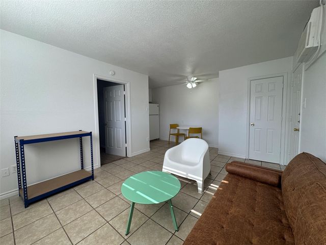 1415 Sewell