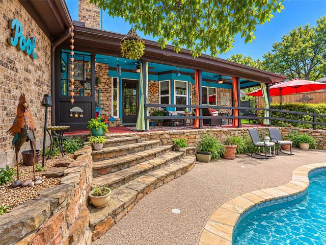 2125 Cambridge Dr — Mayfair North Add