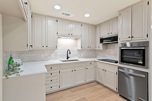 5105 Grove St — Clear View Add